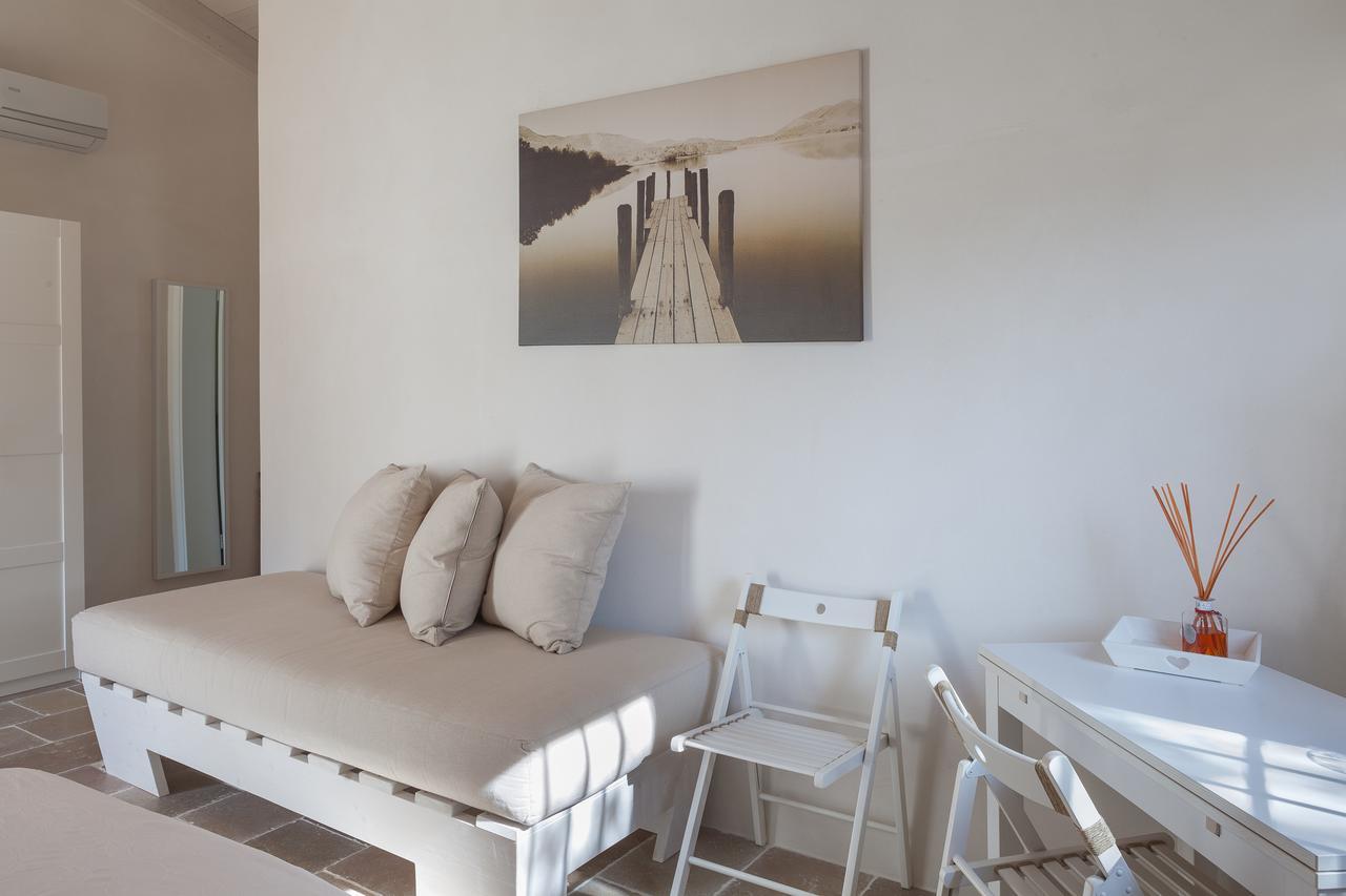 B&B A Casa Di Pier 卡斯特拉纳格罗泰 外观 照片